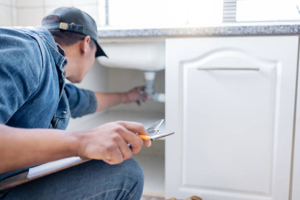 Best Clogged Drain Plumber  in Glenmoor, OH